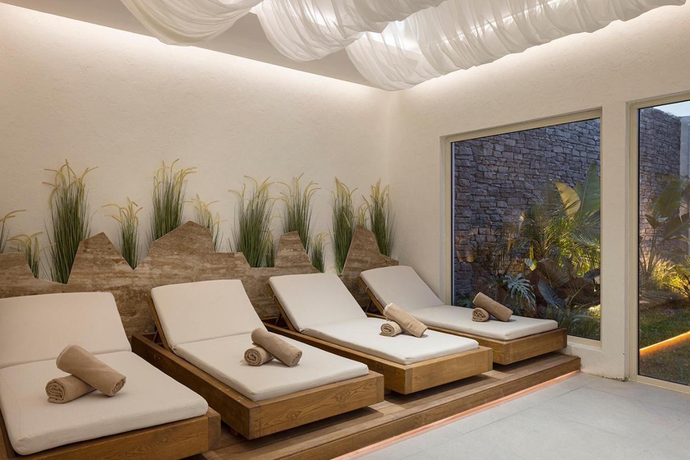 Berry Blue Hotels 시데 외부 사진